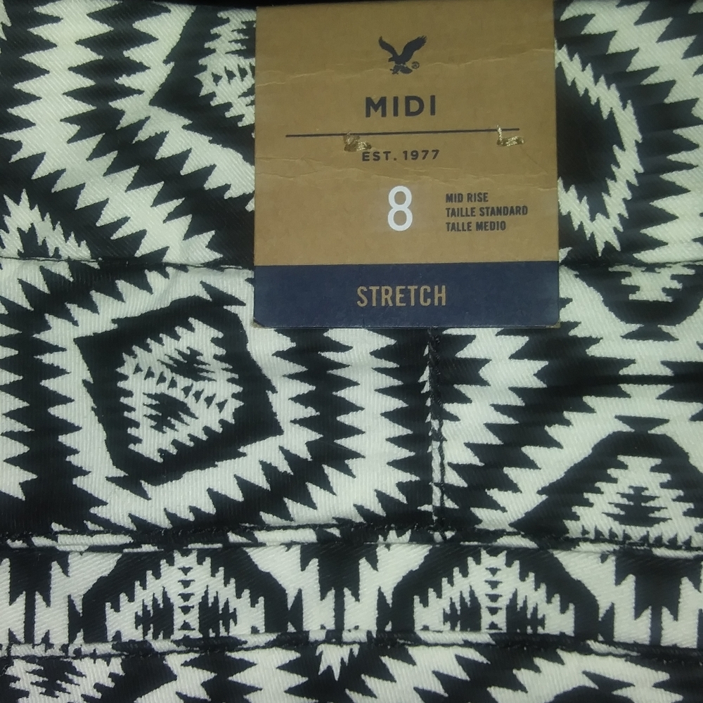 AE Midi Shorts 8R NWT